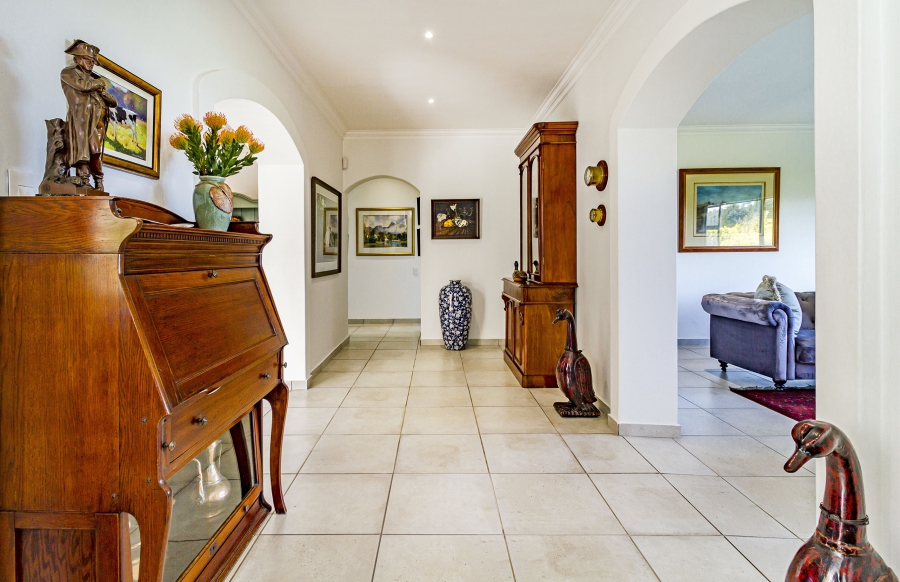 6 Bedroom Property for Sale in La Concorde Western Cape